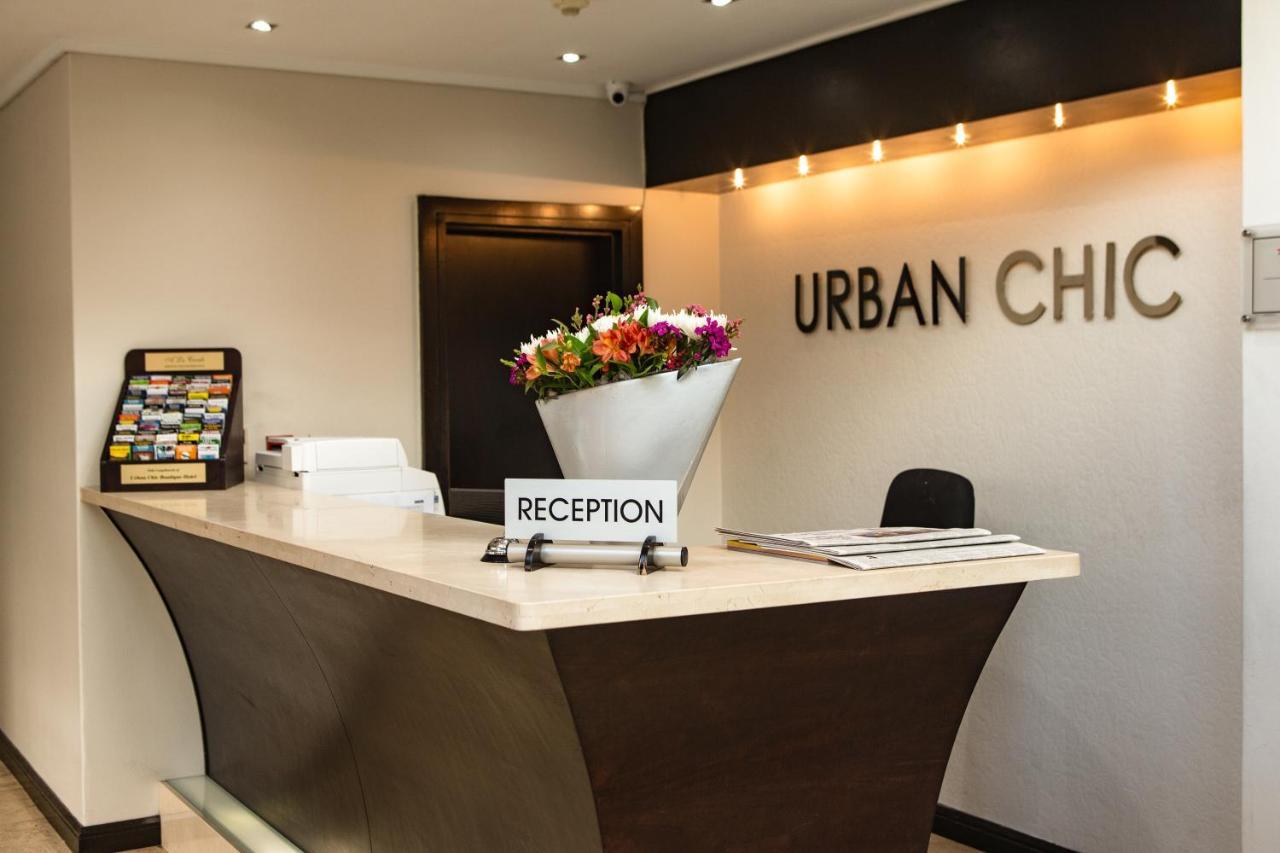 Urban Chic Boutique Hotel & Cafe เคปทาวน์ ภายนอก รูปภาพ