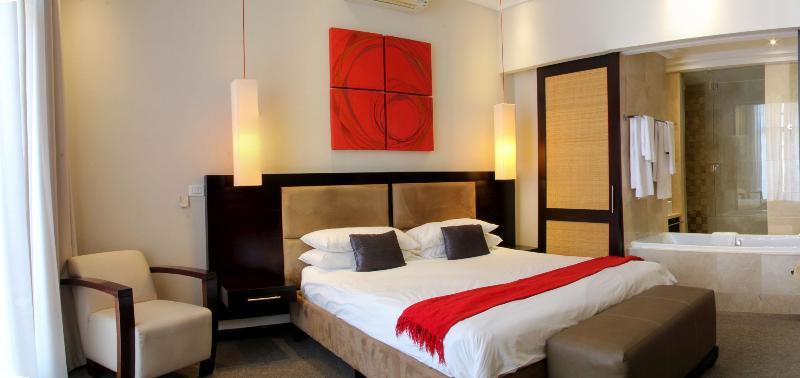 Urban Chic Boutique Hotel & Cafe เคปทาวน์ ภายนอก รูปภาพ